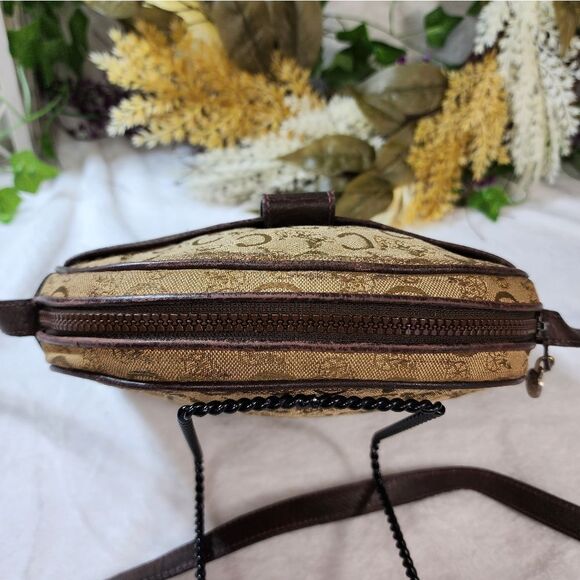 Authentic CELINE C Sulky Pattern Shoulder Bag Beige/Brown - Picture 9 of 17